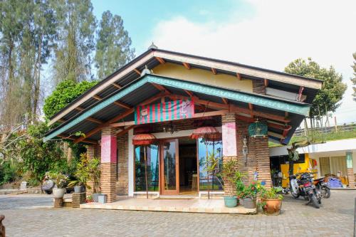 Kopeng Casa | RedDoorz near STAB Syailendra Kopeng
