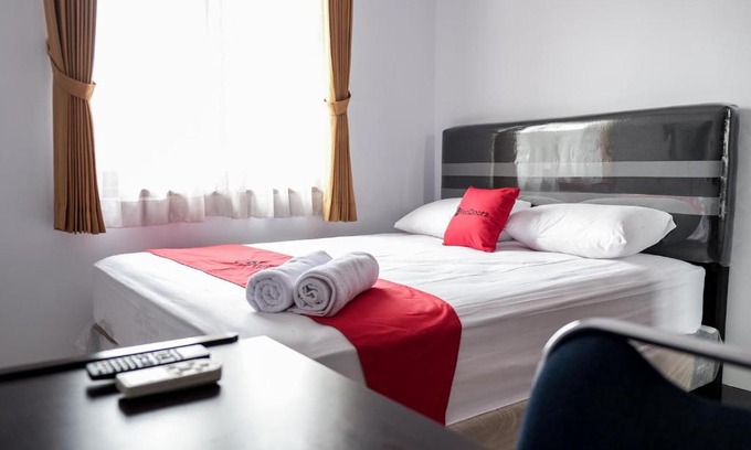 Binong Casa | RedDoorz near Supermall Karawaci 2