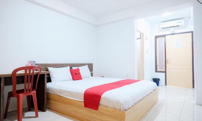 Jambi Casa | RedDoorz near Tugu Pers Jambi