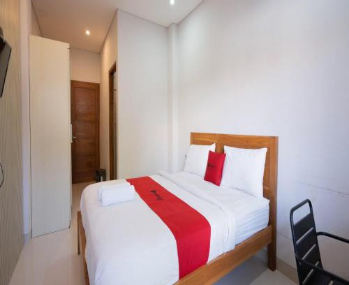 Taman Griya Apartamento | RedDoorz Plus at Kencana Residence Jimbaran