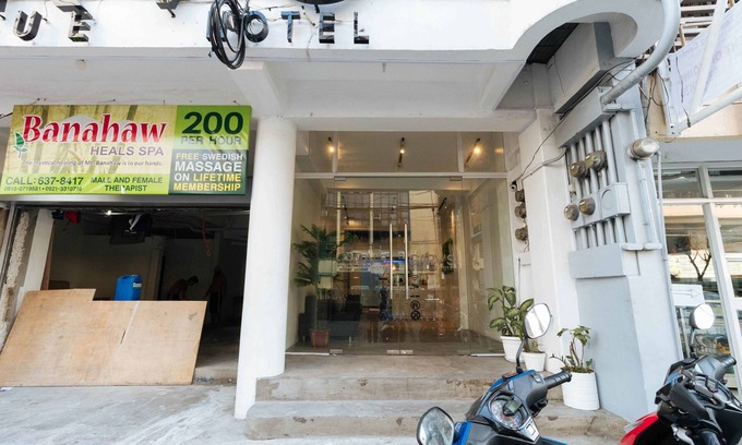 Plainview Hotel | RedDoorz Plus @ Boni Avenue Mandaluyong