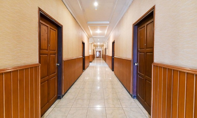 Kupang Casa | RedDoorz Plus @ Ketapang Satu Beach Kupang