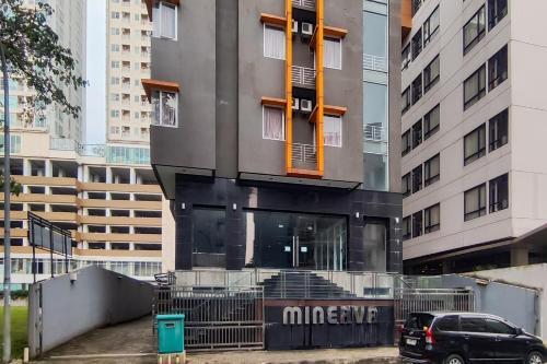 Bumi Serpong Damai Hotel | RedDoorz Plus Near ICE BSD Minerva