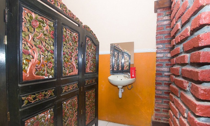 Sumenep Casa | RedDoorz Syariah near Keraton Sumenep