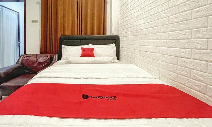 Mataram Casa | RedDoorz Syariah near Siloam Hospital Mataram