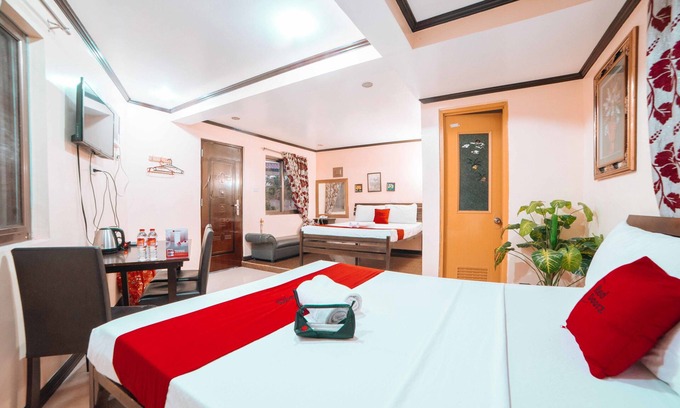 Canlubang Hotel | RedDoorz @ Tagaytay Road