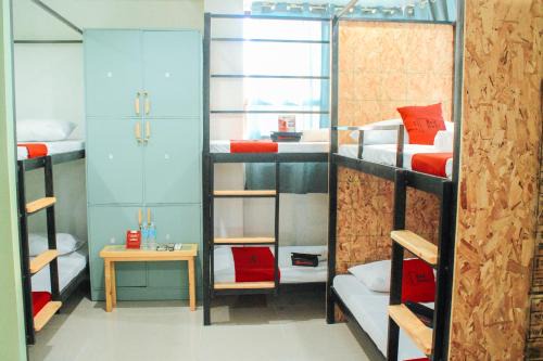 Tagbilaran Hotel | RedDoorz @ Taloto District Tagbilaran
