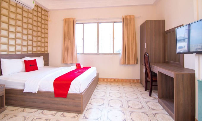 District 5 Hotel | RedDoorz Tan Hoang Long Hotel Nguyen Van Cu
