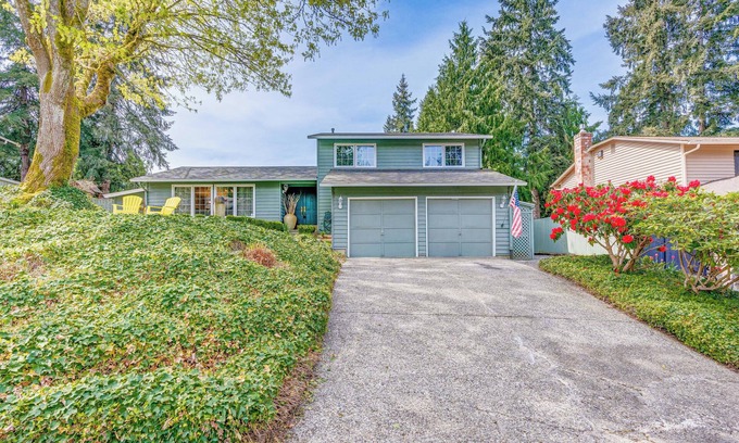 Education Hill Casa | Redmond Home w/ Deck & Patio: 17 Mi to Seattle