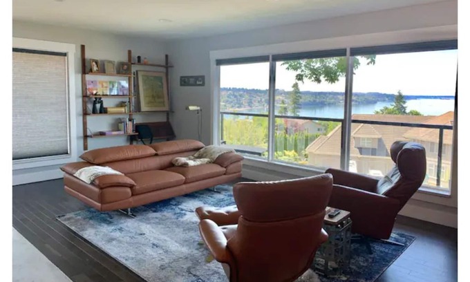 Des Moines Apartamento | Redondo Retreat