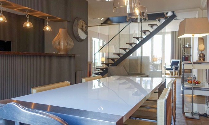 Quartier de l'Horloge Condominio | 1300 SQF ATICO en el Marais cerca de Centro Pompidou