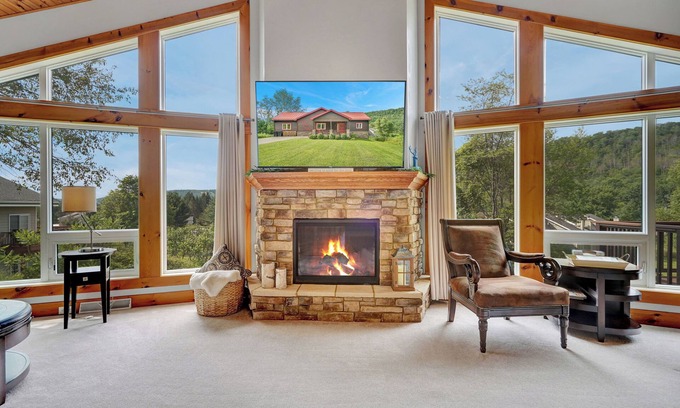 Ellicottville Chalet De Esquí | Redroof Ellicottville Chalet, Sauna, 8' ft hot tub and the best views!