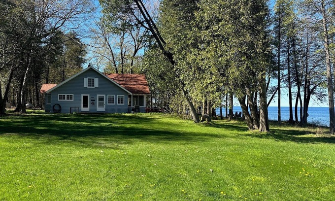 Egg Harbor Cabaña | Excepcional Waterfront Cottage perfecto para un grupo!