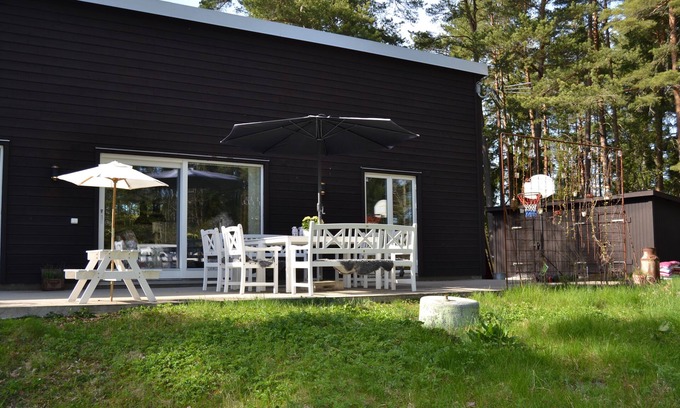 Nacka Municipality Villa | PRECIO REDUCIDOCasa moderna Ubicación singularmente deshabitada cerca de Estocolmo, lago y archipiélago