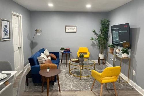 Snyder Square Apartamento | Reduced Priced! Apt by American Dream, Sleeps 6