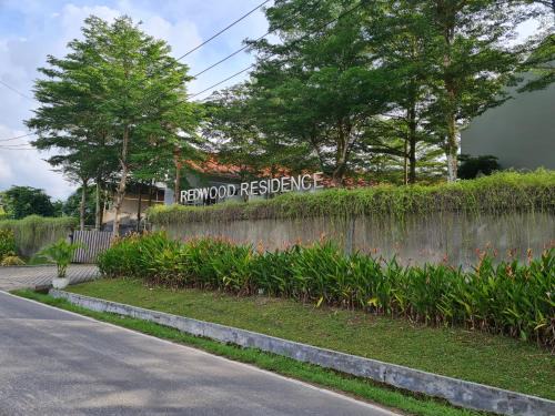 Pangkalpinang Apartamento | Redwood Residence
