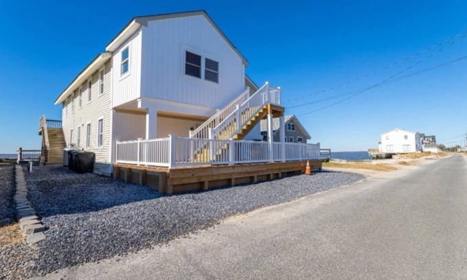 Goshen Casa | Reed's Beach Unforgettable Waterfront Getaway - The Sunsetter - Bay Front Home