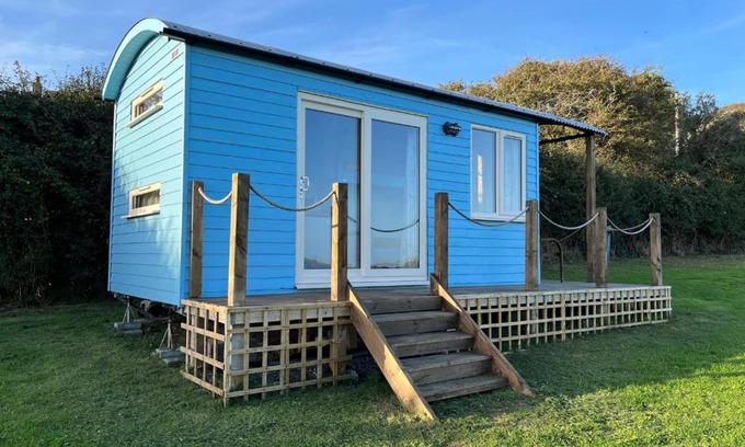 Penally Otro | Reef Shepherds Hut