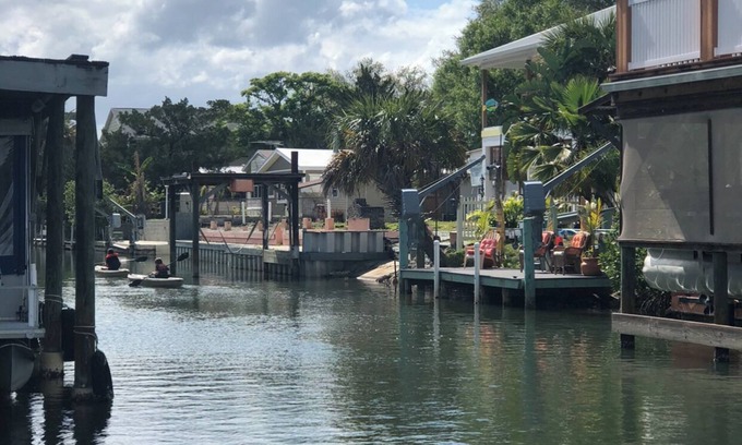 Indian Harbor Estates Casa | Reel Paradise Cottage- Canal Front- Bring your Boat to our 50’ Dock!