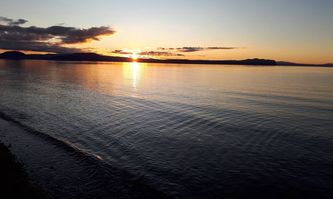 Te Rangiita Apartamento | "REELAX-ATION" by the Lake. The Perfect base to Relax, Fish,Swim,Ski or Explore