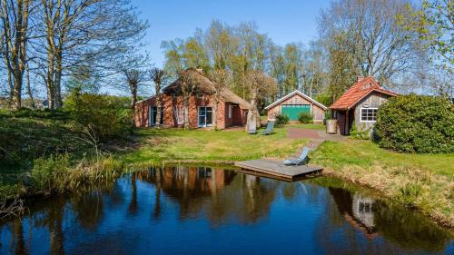 Sudbrookmerland Casa | Reetdach Ostfriesenhaus