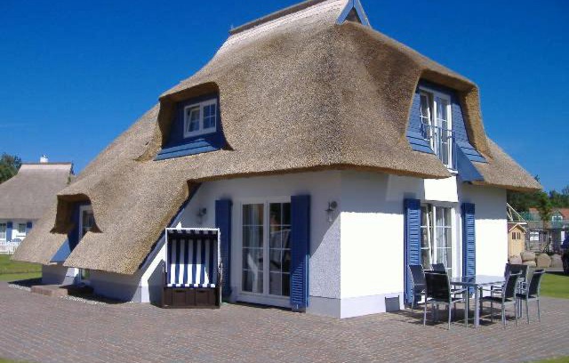 Peenemuende Casa | Reetdachhaus direkt am Meer für 6 Personen!