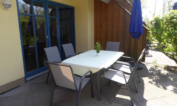 Puddemin Casa | Reetdachhaus Holunder 3, 6 Personen, Kamin, W-Lan