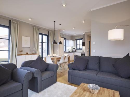 Kreptitz Casa | Reetland am Meer - Superior Reetdachvilla mit 2 Schlafzimmern und Kamin F06
