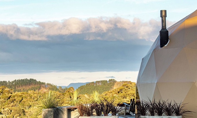 Rancho Queimado Cabaña | Refúgio nas Nuvens – Domo Omega Luxuoso com Fogo de Chão e Hidro Panorâmica