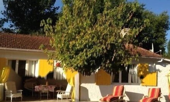 Saint-Vivien-de-Medoc Casa | Bonita casa en un entorno verde.