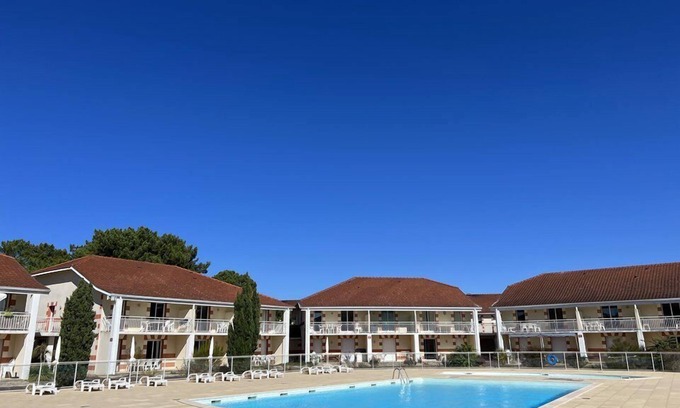 Le Verdon-sur-Mer Apartamento | Ref 615 - Apartment in a private residence with swimming pool