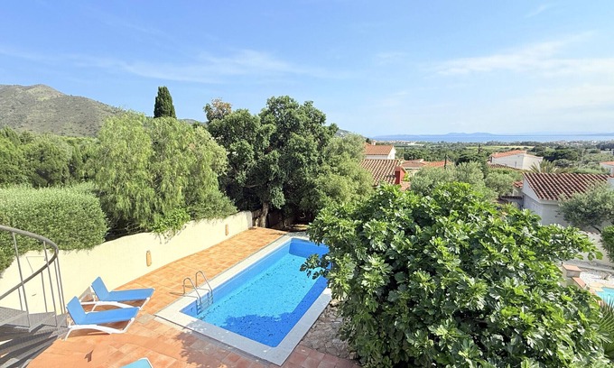 El Mas Fumats Villa | Ref. And18 - ACOGEDORA VILLA CON PISCINA
