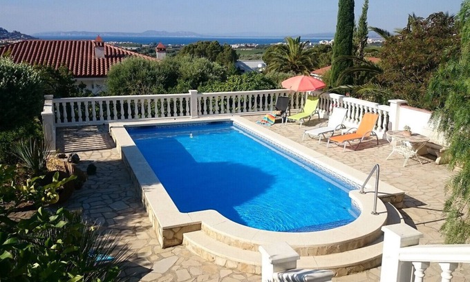 El Mas Fumats Villa | Ref. And28 - ACOGEDORA VILLA CON PISCINA