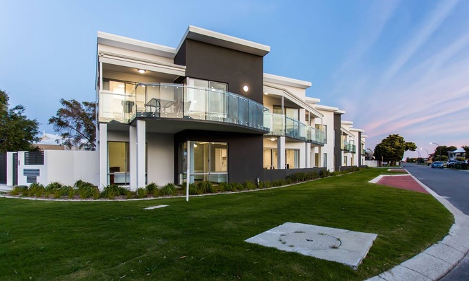 Rockingham Apartamento | Reflections by Rockingham Apartments