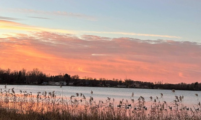 Clayton Casa | Reflections Retreat on Lake Magnor in Clayton, WI with beautiful lake view