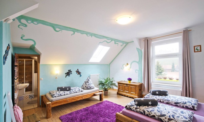 Oybin Apartamento | Refrescantemente creativo y espacioso apartamento "Hochfilzen"