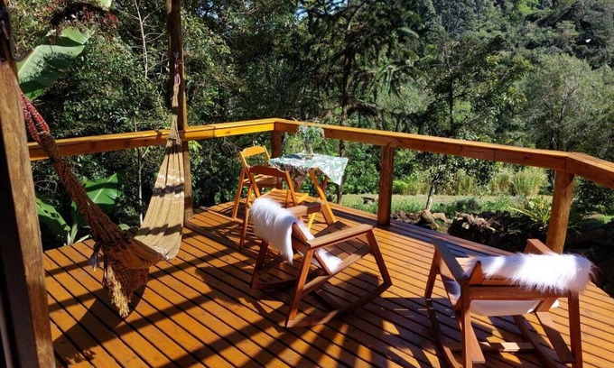 Sao Francisco de Paula Cabina | Refuge of Taipas-forest bathing-pet friendly