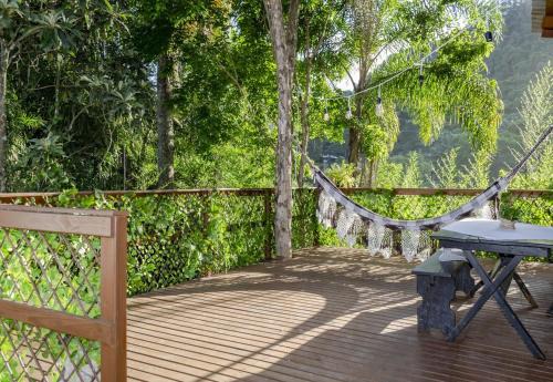 Aurora Casa | Refugio na natureza com Wi-Fi e churrasqueira