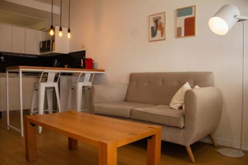 Comuna 12 Apartamento | Refugio otoñal cozzy y super equipado con parrilla y terraza