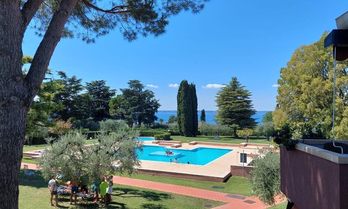Cisano Apartamento | Regarda - Blue View 2 with lake view, 2 bedrooms, pool