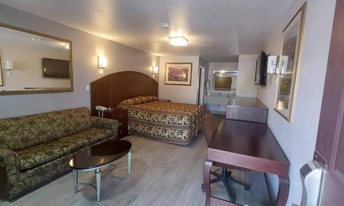 Norco Hotel | Regency Inn Norco