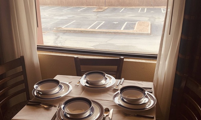 New London Hotel | Clarion Inn New London - Mystic