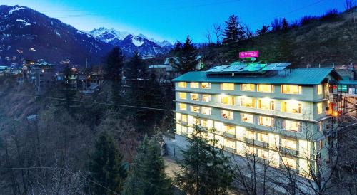 Manali Hotel | Regenta Place Green Leaf Manali- A Centrally Heated Resort