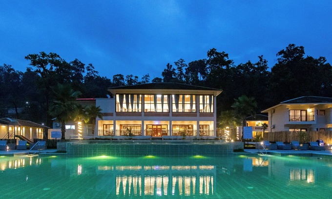 Chitwan District Complejo | Regenta Resort & Spa By Riverside, Chitwan