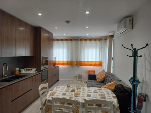 Cavacos Apartamento | Regueiró Quarteira Beach Apartment