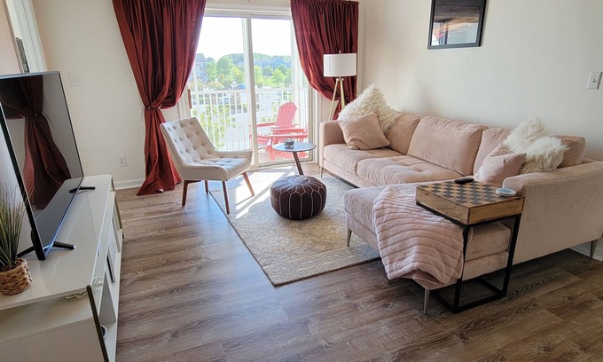 Villages of Five Points Condominio | Rehoboth/Lewes Condo-Many Amenities(Dog Friendly)