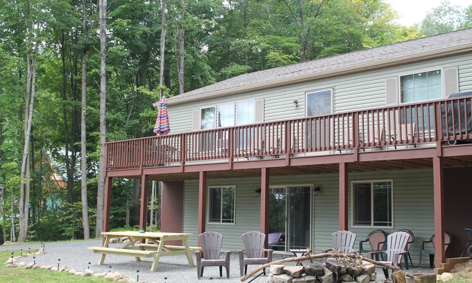 Edinburg Casa | Retiro de Reidell: un retiro de cuatro estaciones en el Gran Lago Sacandaga
