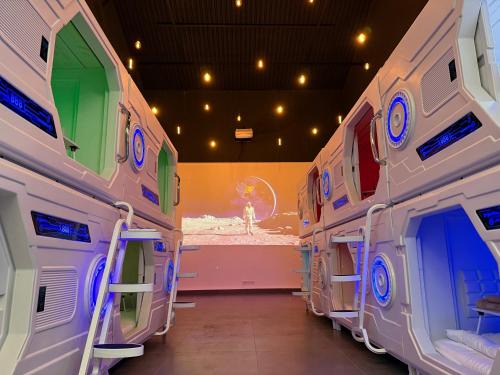 Bergen Cabina | reiminski Abenteuer Space Kapseln, Tennis Squash Soccer, Sport & Wellness