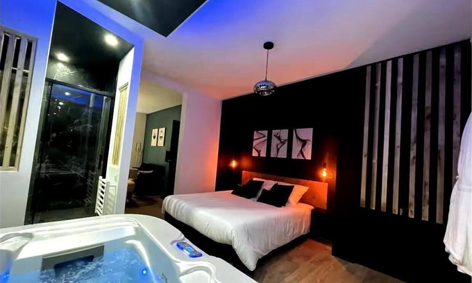 Cernay Apartamento | Reims Love Room - CK Suite & SPA, Cosy Terrace, Flexible check-in