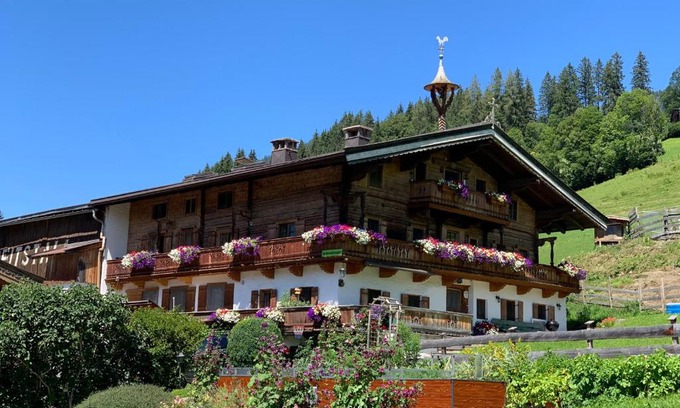 Kitzbuehel Apartamento | Reitstall Henntalhof